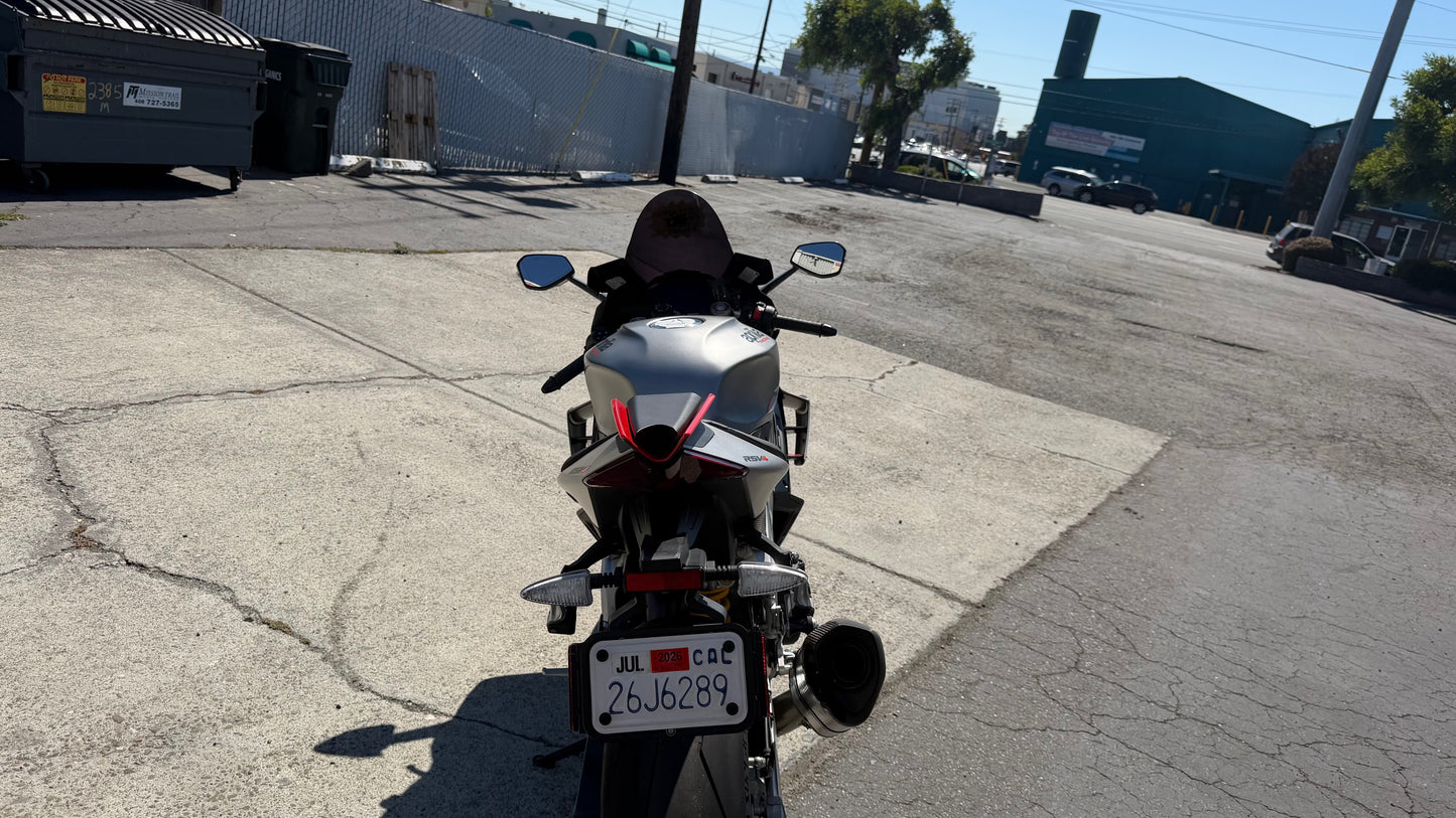 2022 Aprilia RSV4 1100