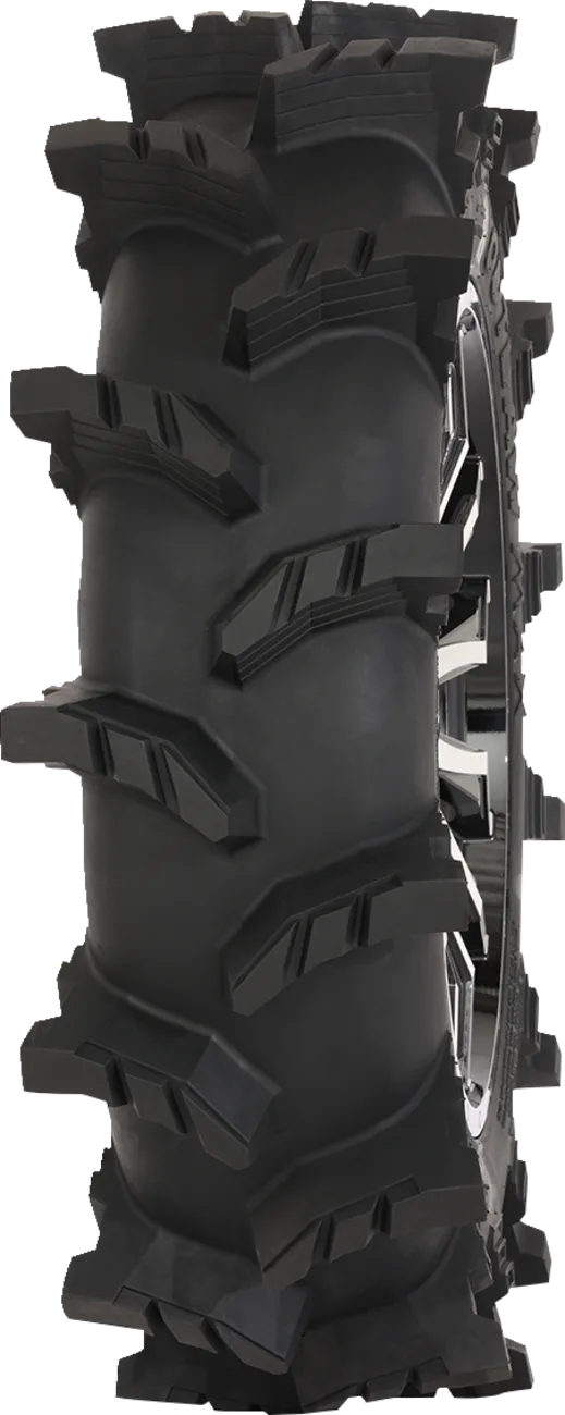 Outlaw Max Tire