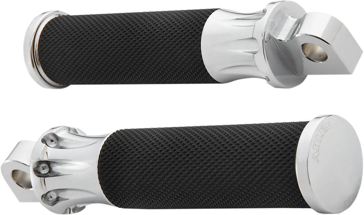 Fusion Male-Mount Foot Pegs