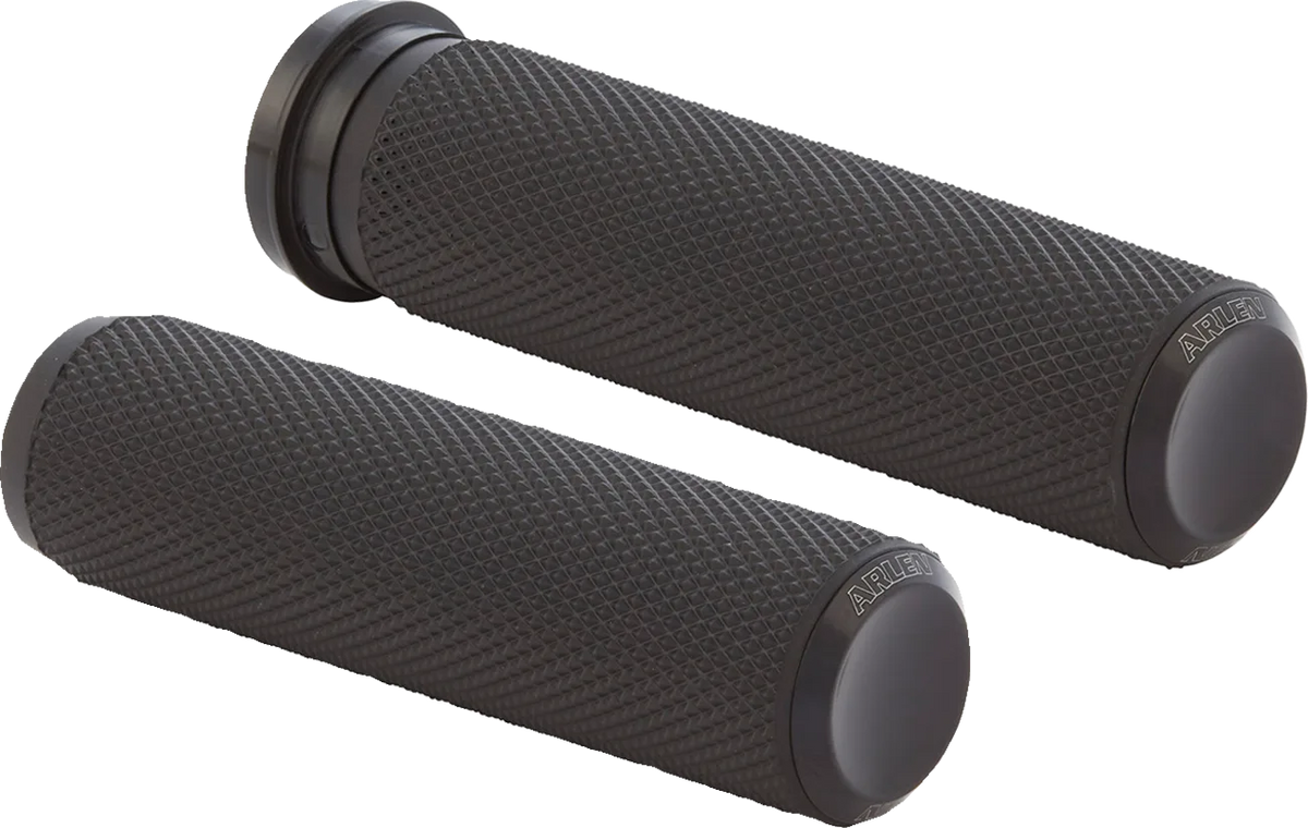 Knurled Grips