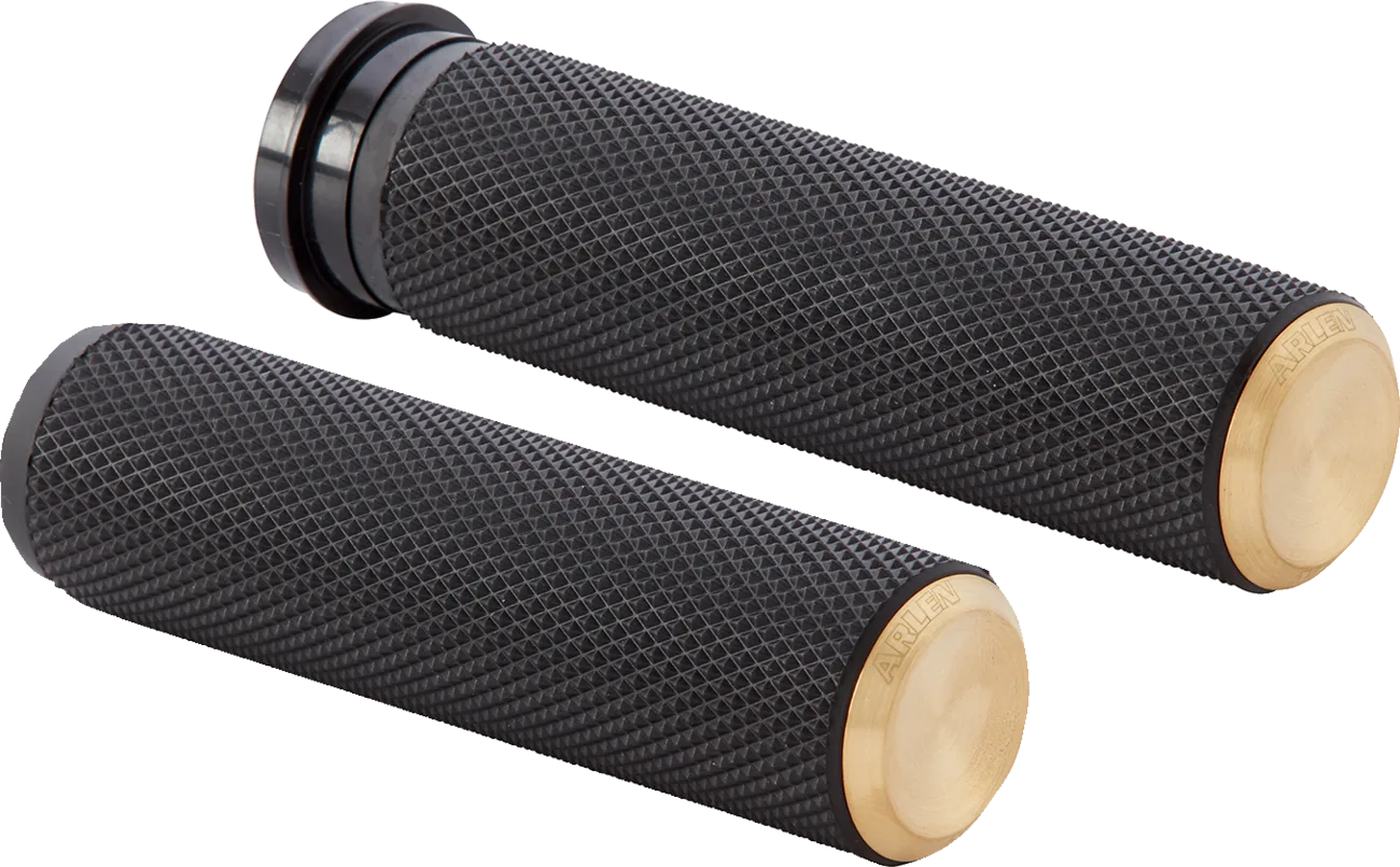 Knurled Grips
