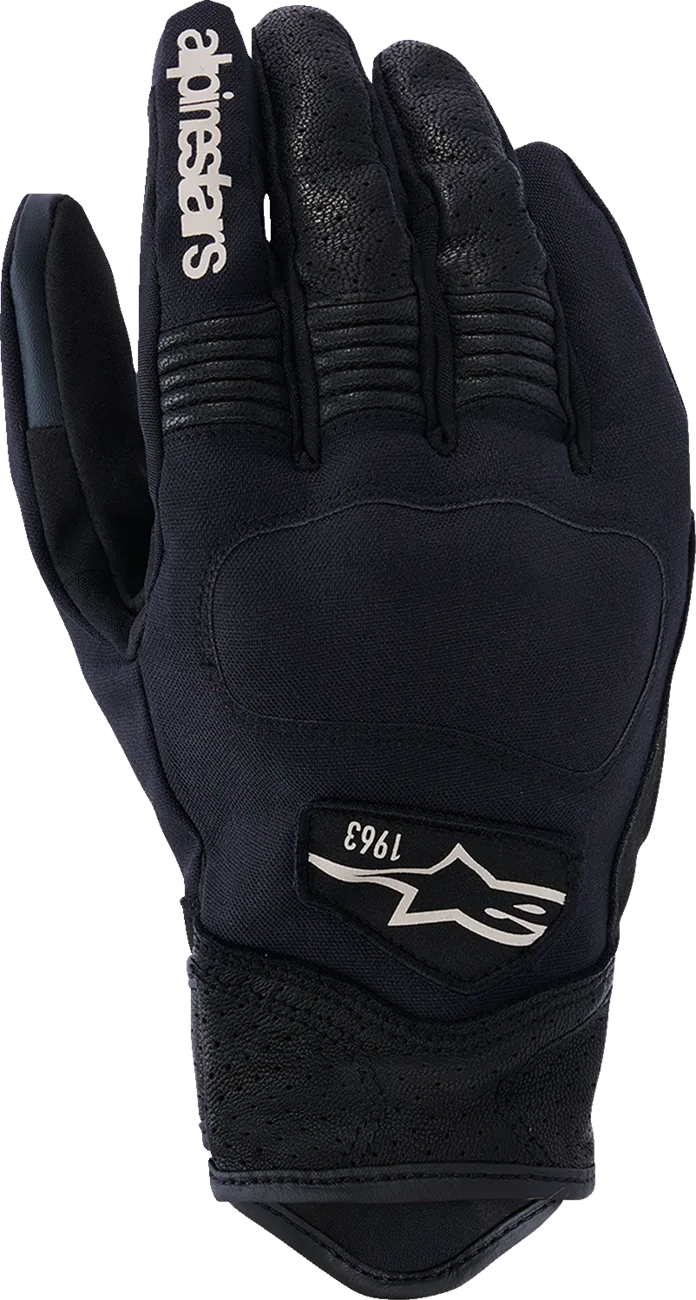 Tracker Gloves