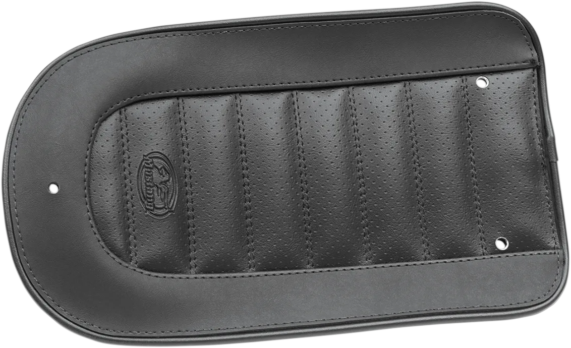 Fender Bib for Solo Seat — Tuck and Roll